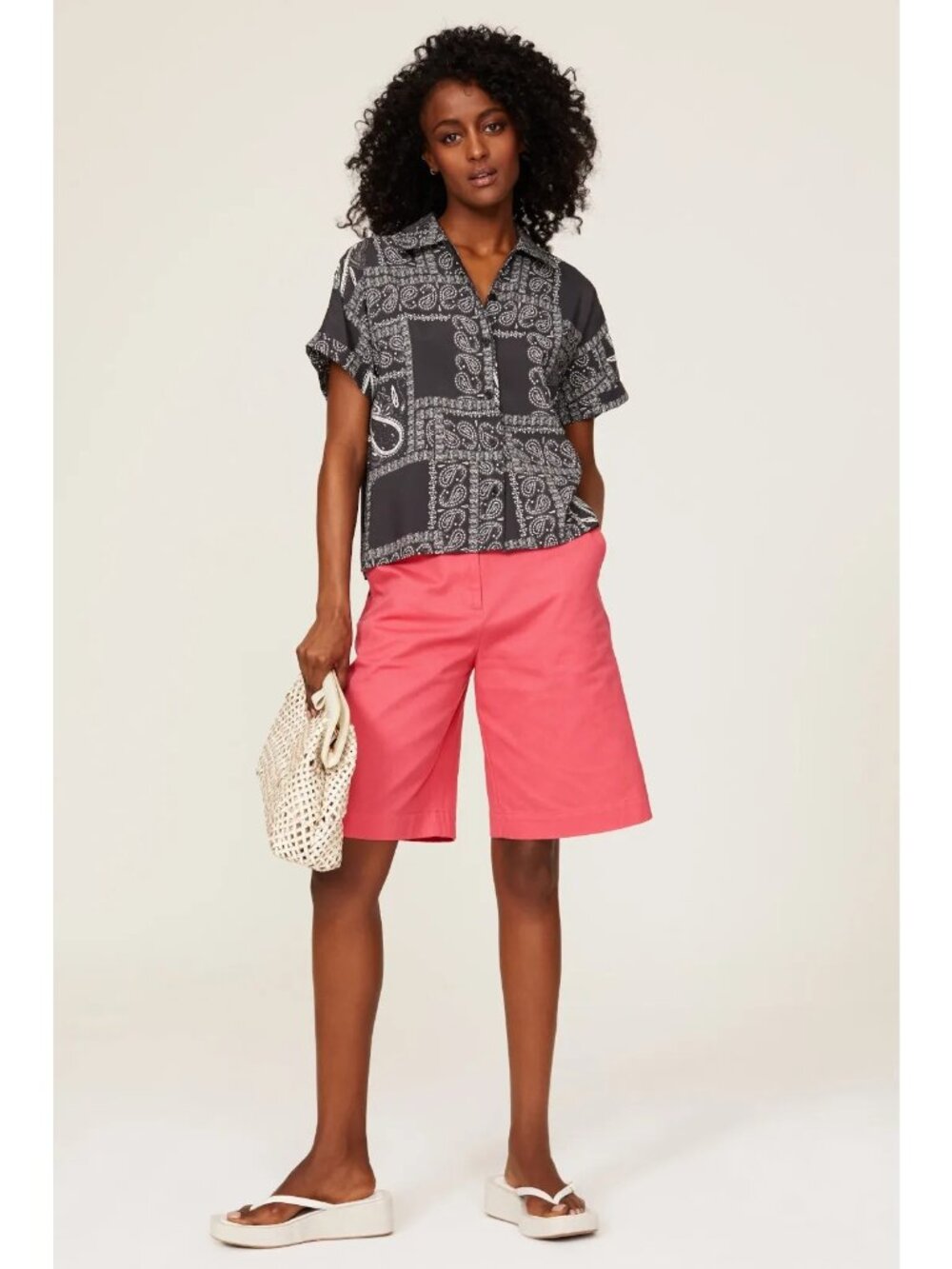 R-170. Samsoe Nora Bermuda Shorts Small